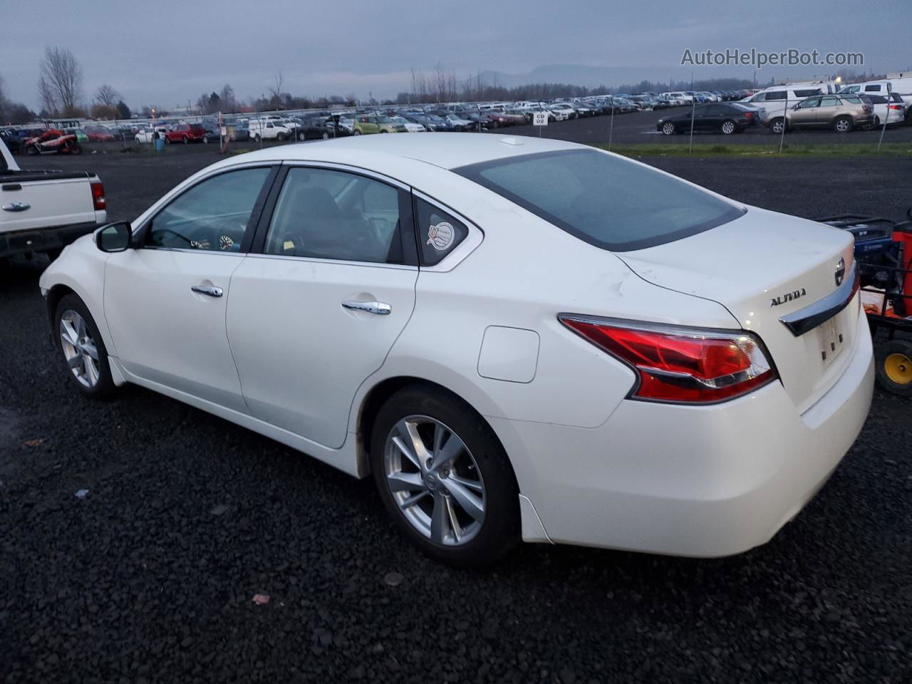 2015 Nissan Altima 2.5 Белый vin: 1N4AL3AP6FC440097