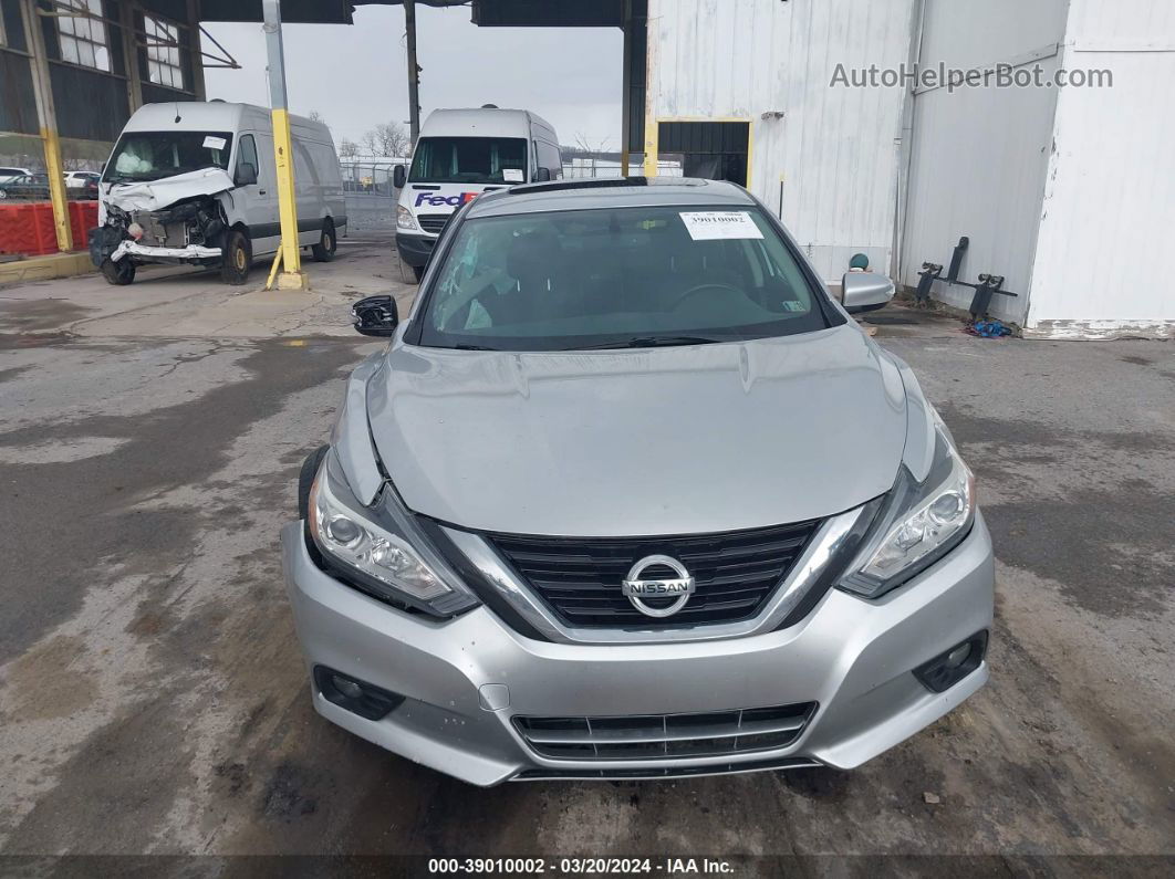 2017 Nissan Altima 2.5 Sv Серебряный vin: 1N4AL3AP6HC493045