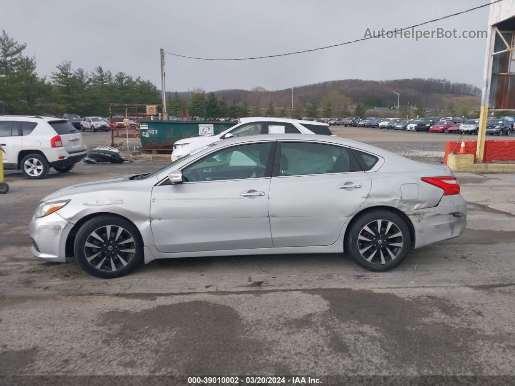 2017 Nissan Altima 2.5 Sv Серебряный vin: 1N4AL3AP6HC493045