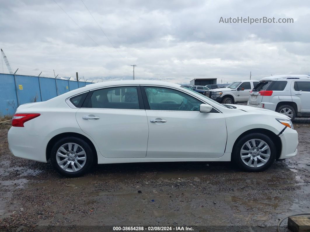 2017 Nissan Altima 2.5 S Белый vin: 1N4AL3AP6HN318962