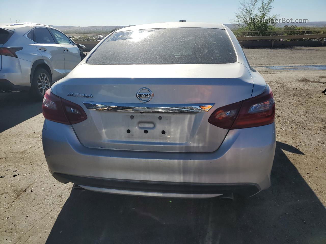 2018 Nissan Altima 2.5 Silver vin: 1N4AL3AP6JC182673