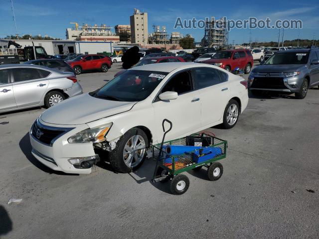 2015 Nissan Altima 2.5 White vin: 1N4AL3AP7FC178638