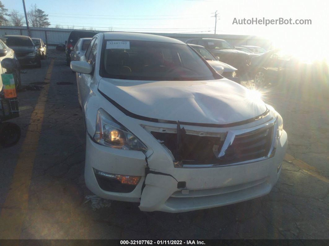 2015 Nissan Altima 2.5 Sl/2.5 Sv/2.5/2.5 S White vin: 1N4AL3AP7FC268422