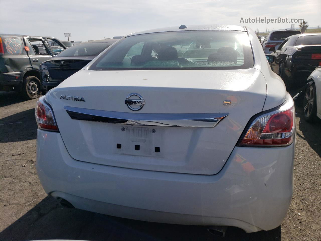 2015 Nissan Altima 2.5 White vin: 1N4AL3AP7FC441095