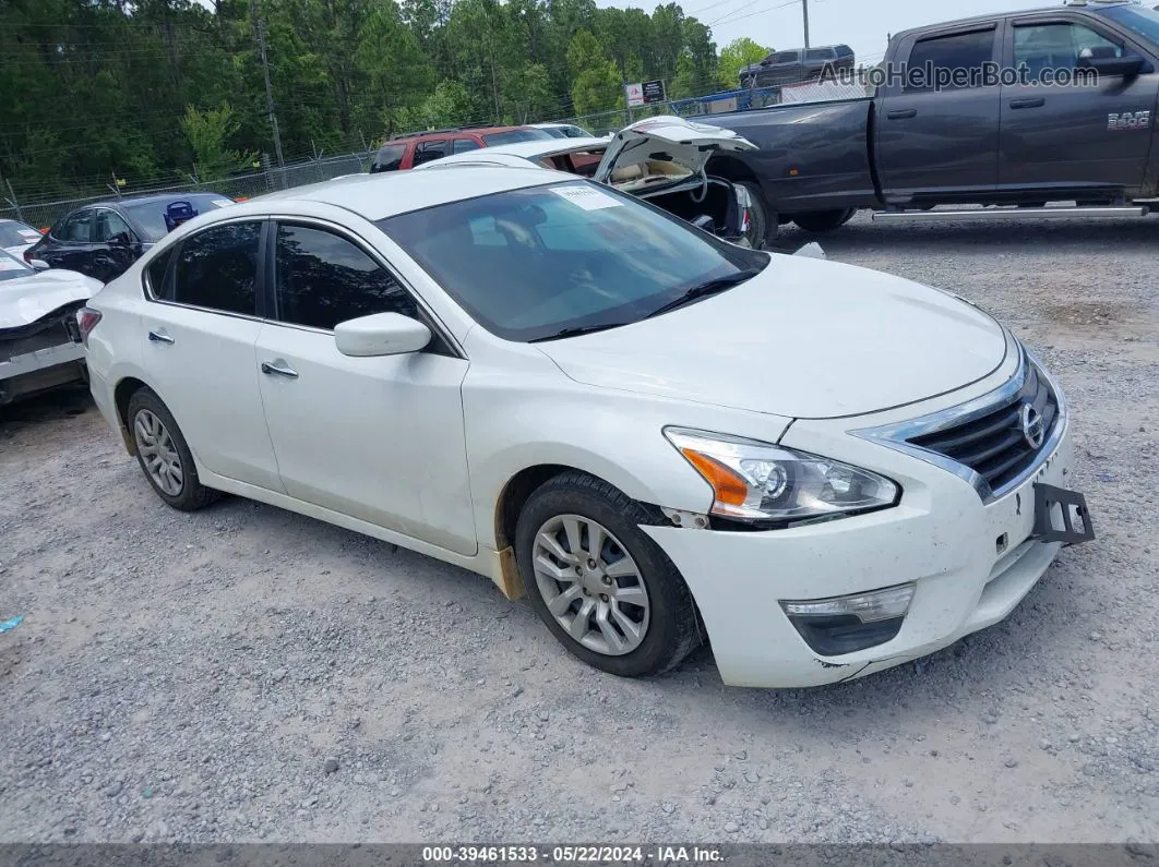 2015 Nissan Altima 2.5 S Белый vin: 1N4AL3AP7FN366564