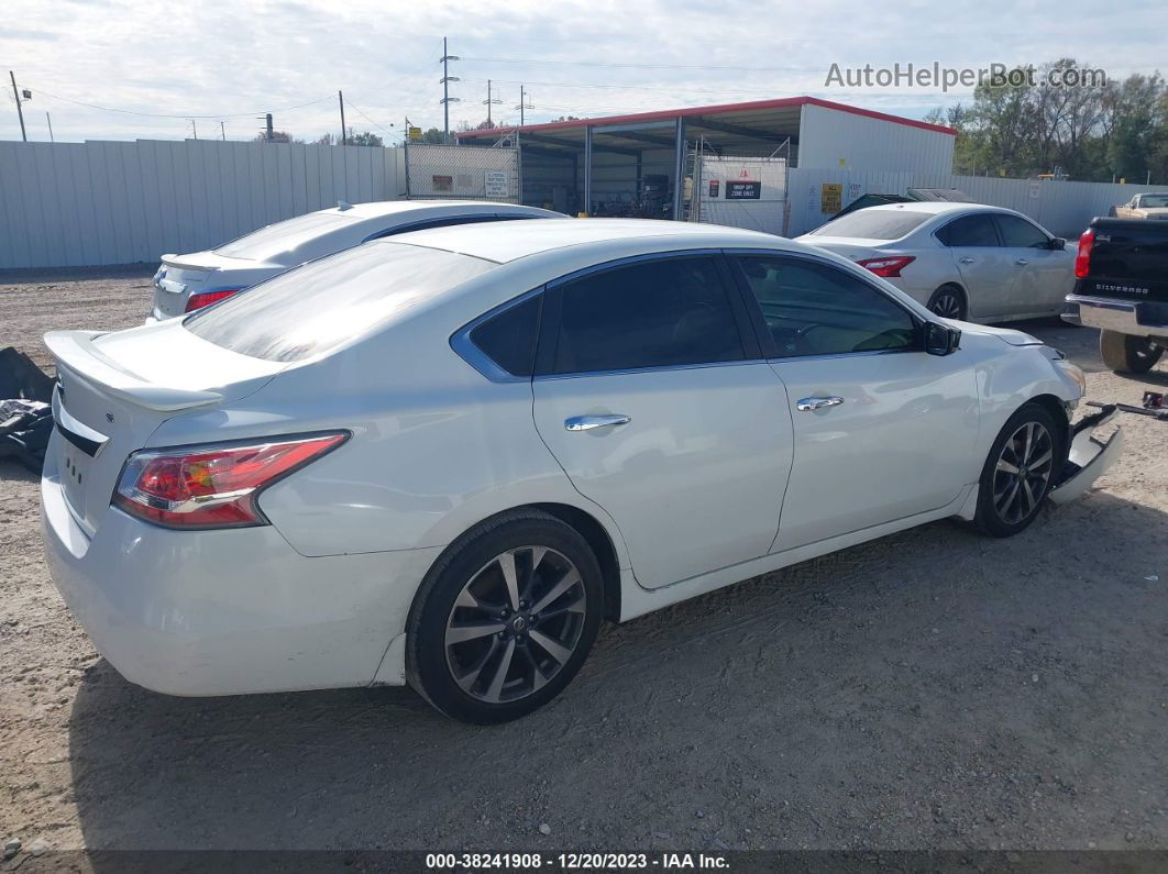 2015 Nissan Altima 2.5 S Белый vin: 1N4AL3AP7FN403578