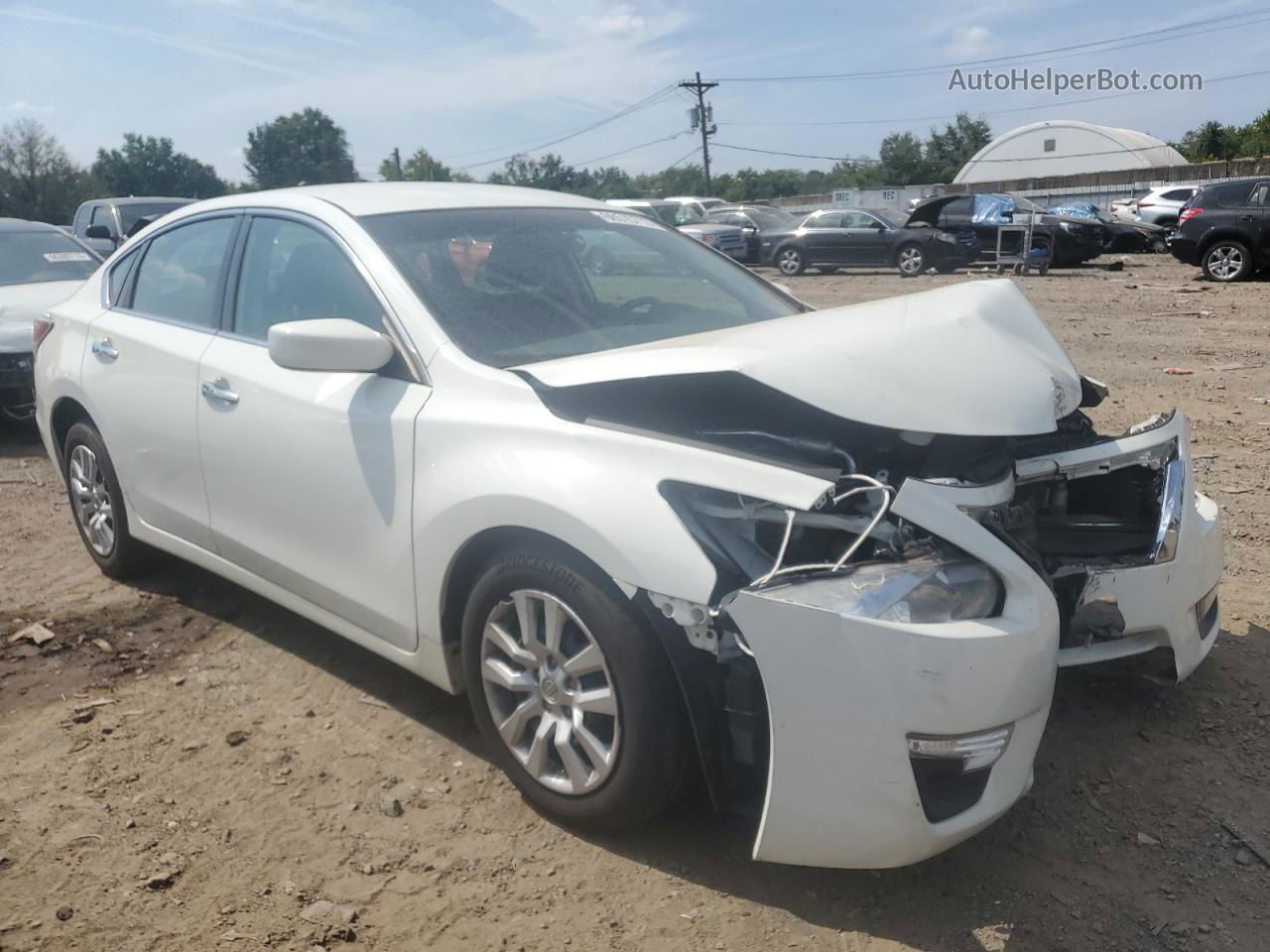 2015 Nissan Altima 2.5 Белый vin: 1N4AL3AP7FN408134