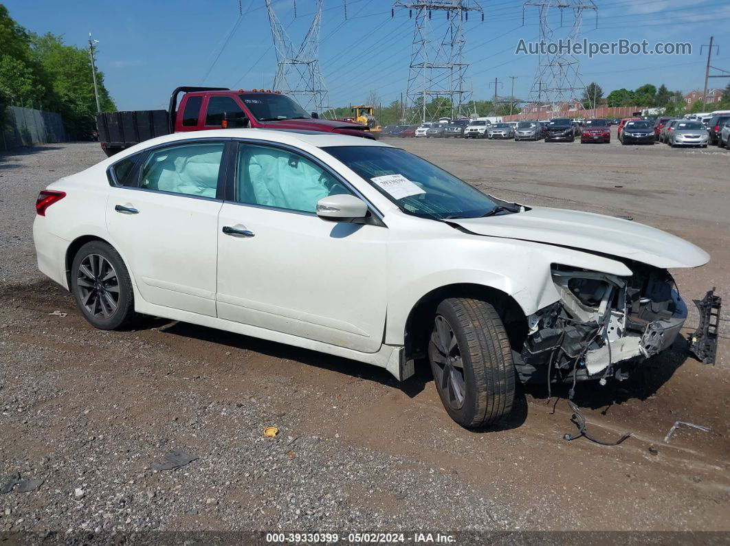 2017 Nissan Altima 2.5 Sv White vin: 1N4AL3AP7HC168369