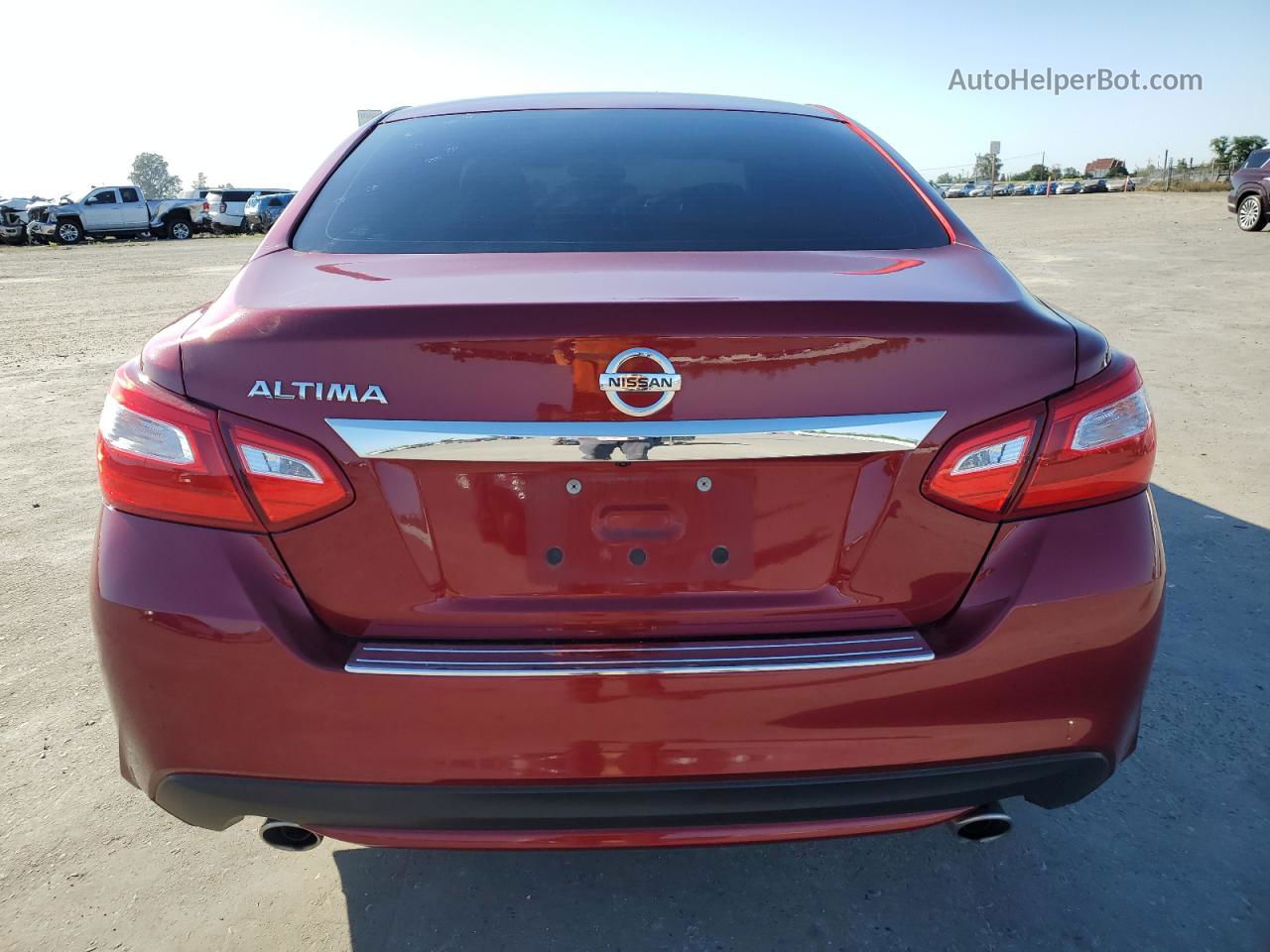 2017 Nissan Altima 2.5 Red vin: 1N4AL3AP7HC231079