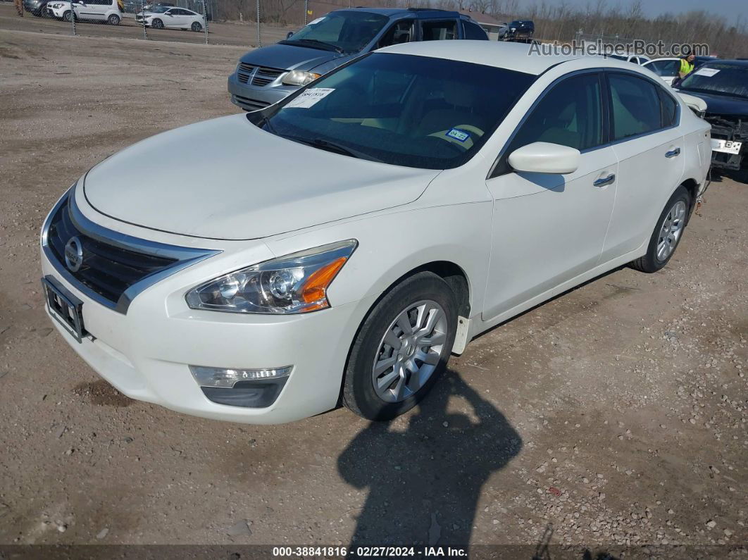 2014 Nissan Altima 2.5 S White vin: 1N4AL3AP8EN206885