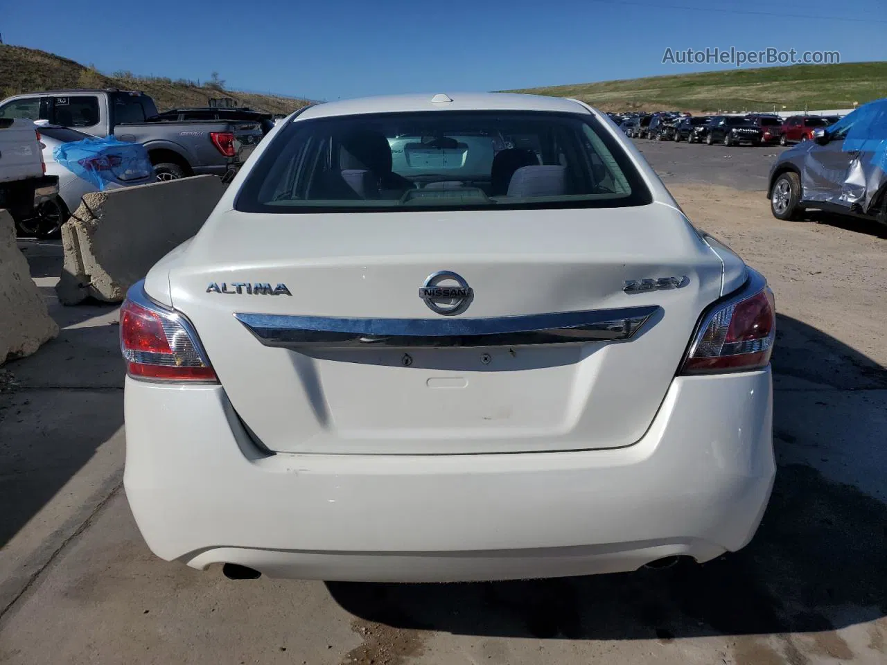 2015 Nissan Altima 2.5 White vin: 1N4AL3AP8FC122725