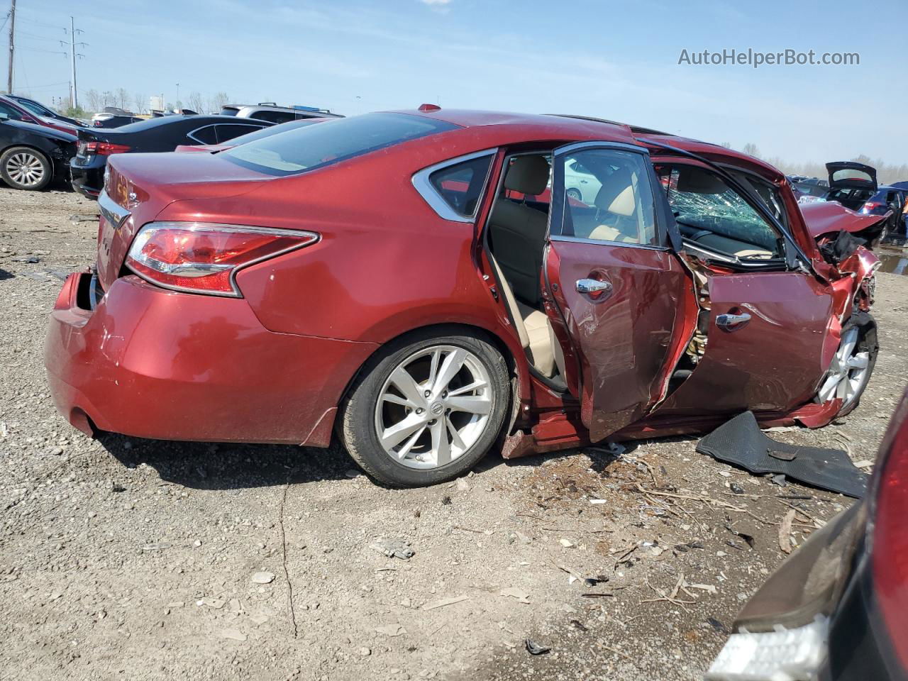 2015 Nissan Altima 2.5 Red vin: 1N4AL3AP8FC436620