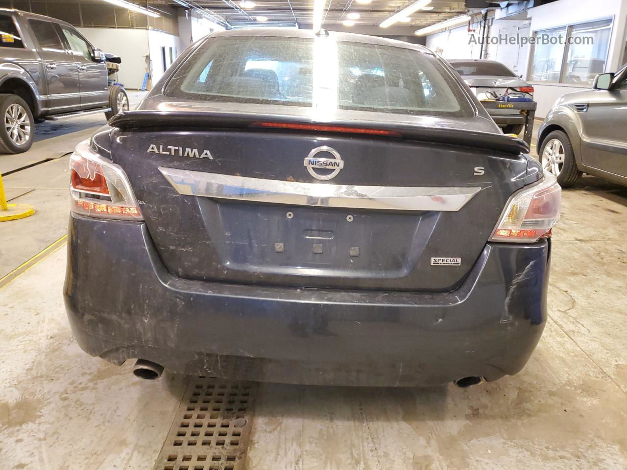 2015 Nissan Altima 2.5 Blue vin: 1N4AL3AP8FC499135