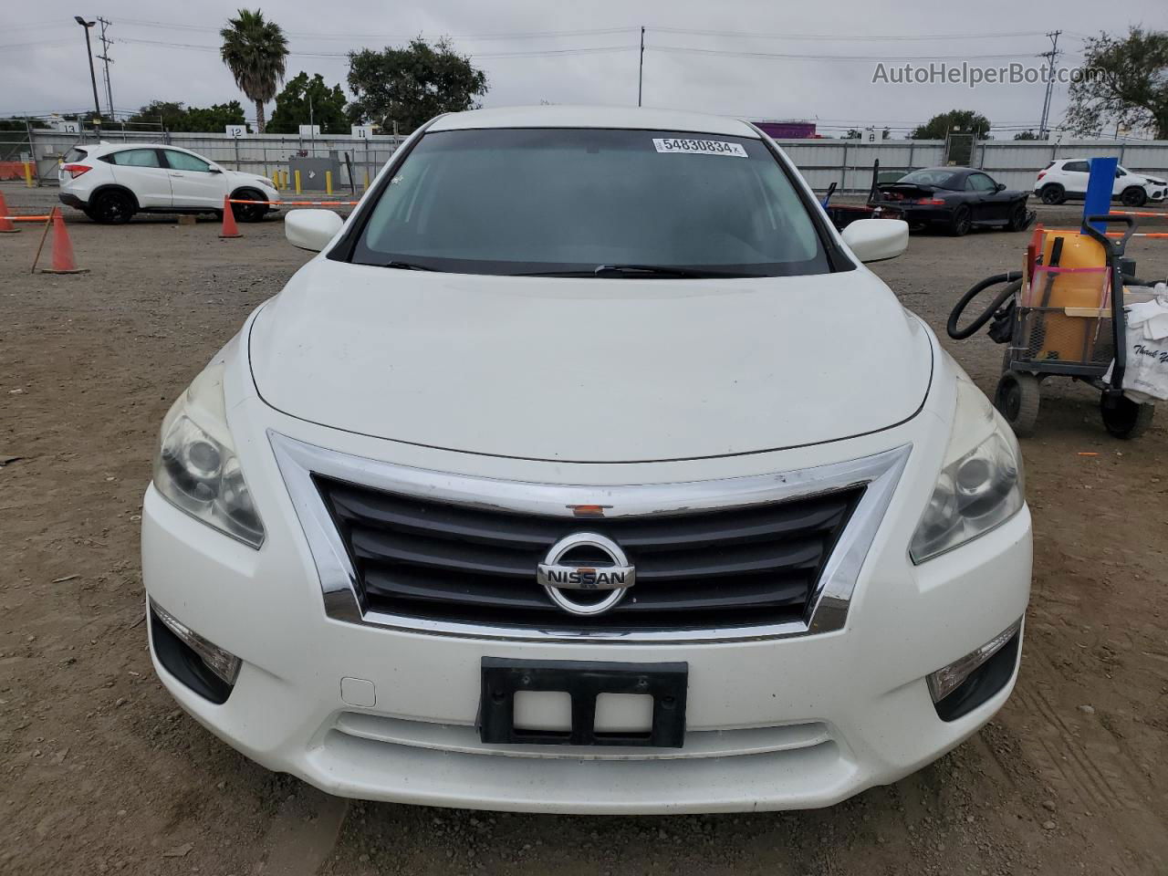 2015 Nissan Altima 2.5 White vin: 1N4AL3AP8FN345898