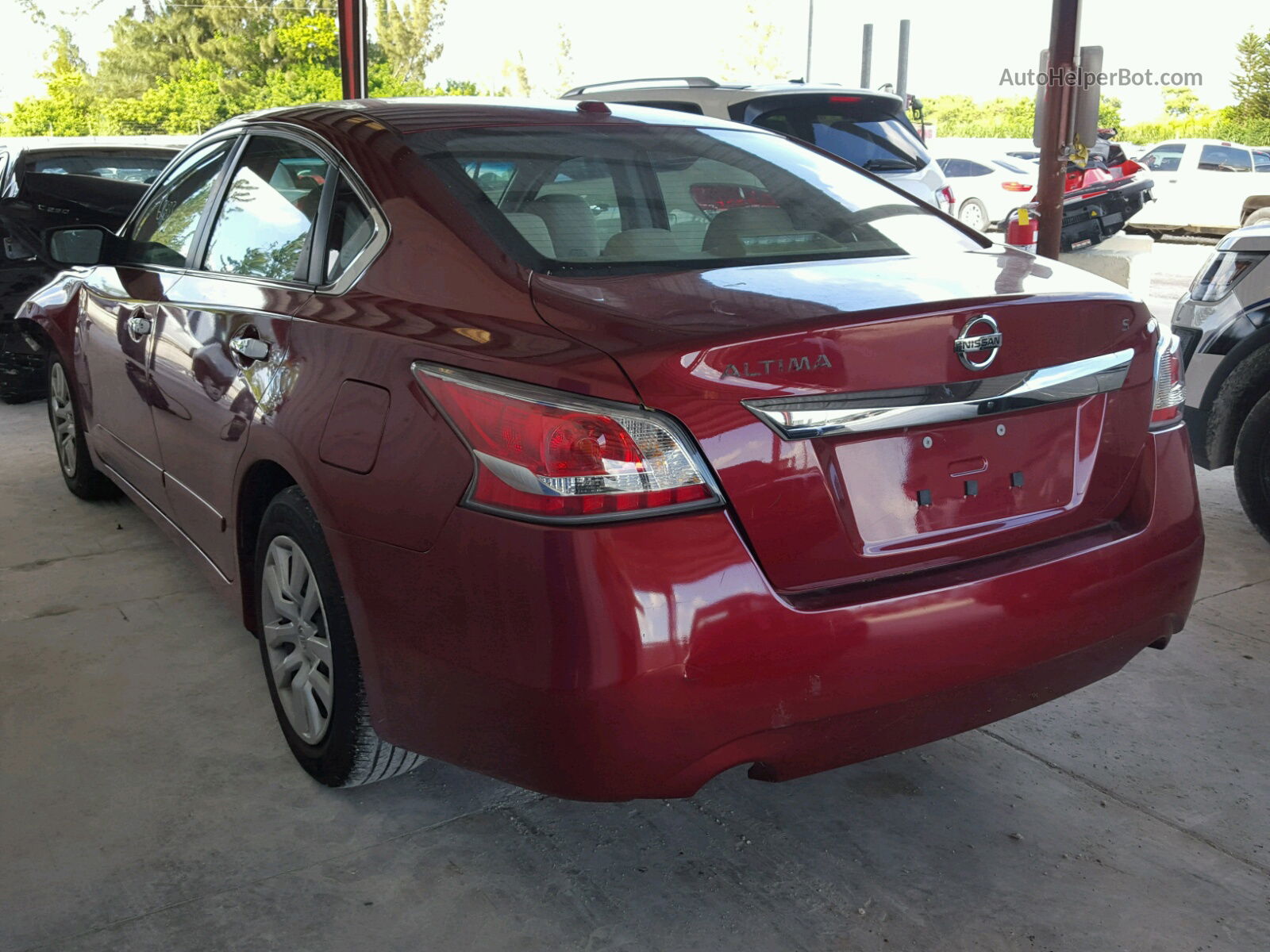 2015 Nissan Altima 2.5 Burgundy vin: 1N4AL3AP8FN346212