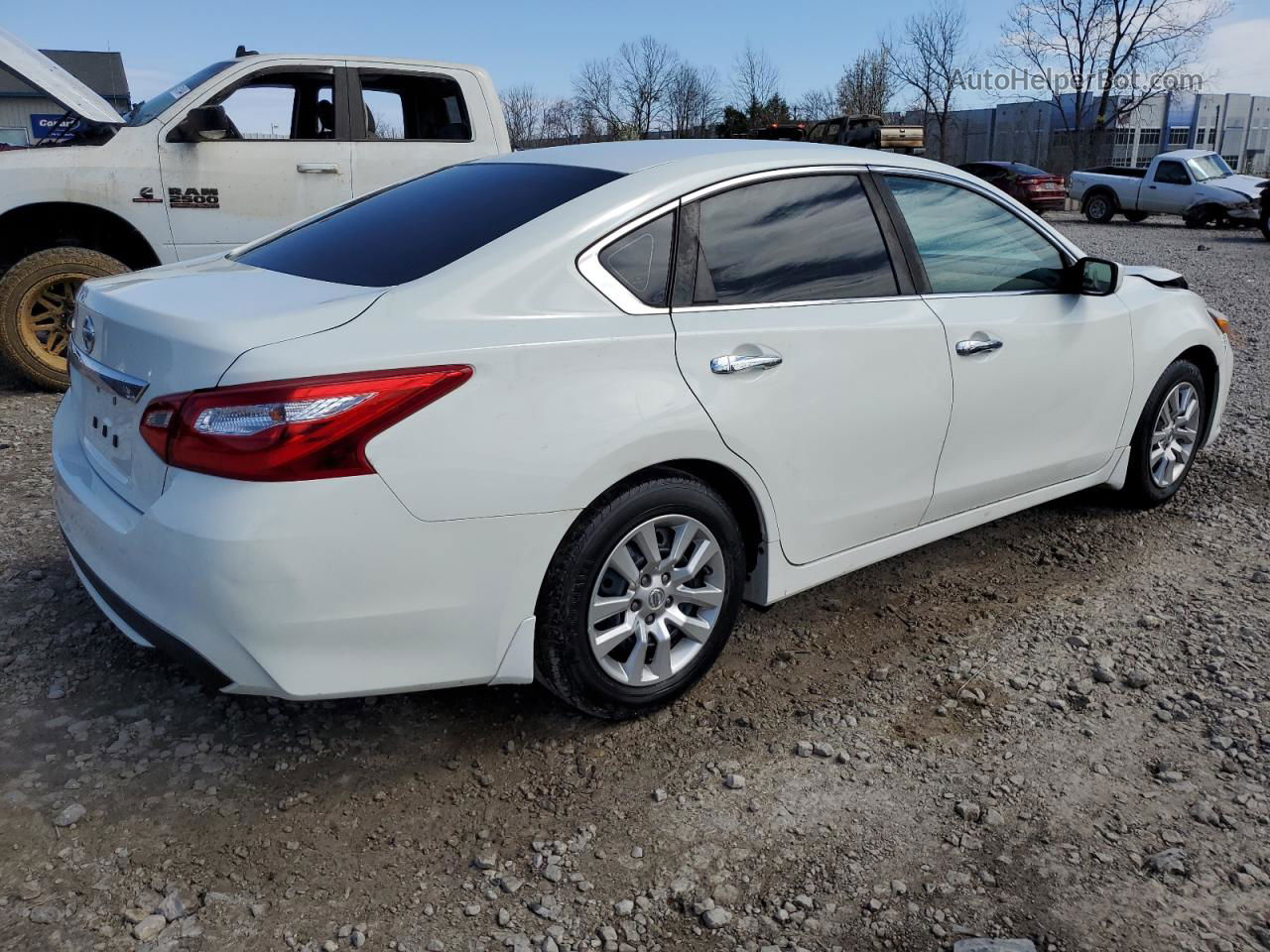 2017 Nissan Altima 2.5 White vin: 1N4AL3AP8HC129578