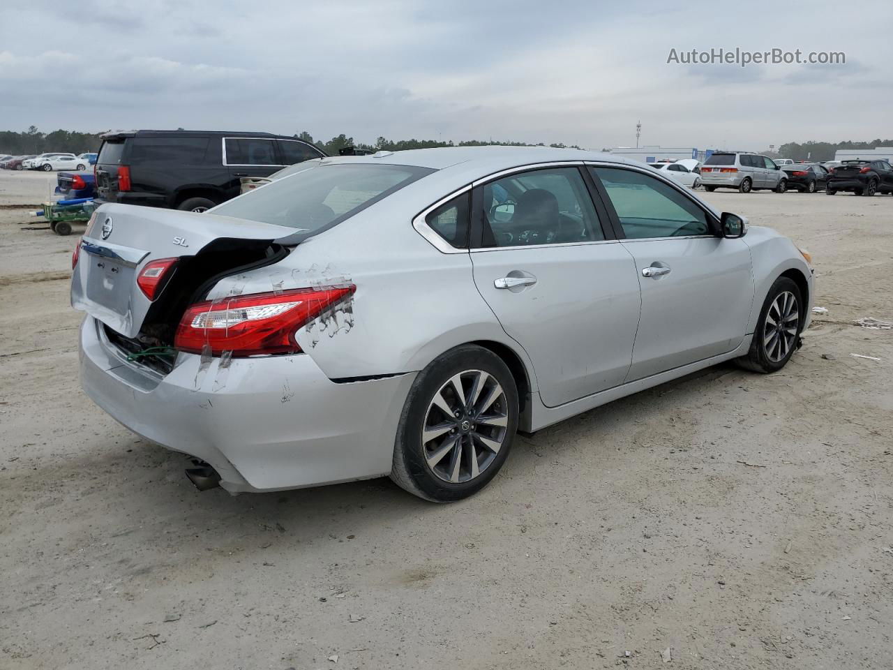 2017 Nissan Altima 2.5 Silver vin: 1N4AL3AP8HC171314