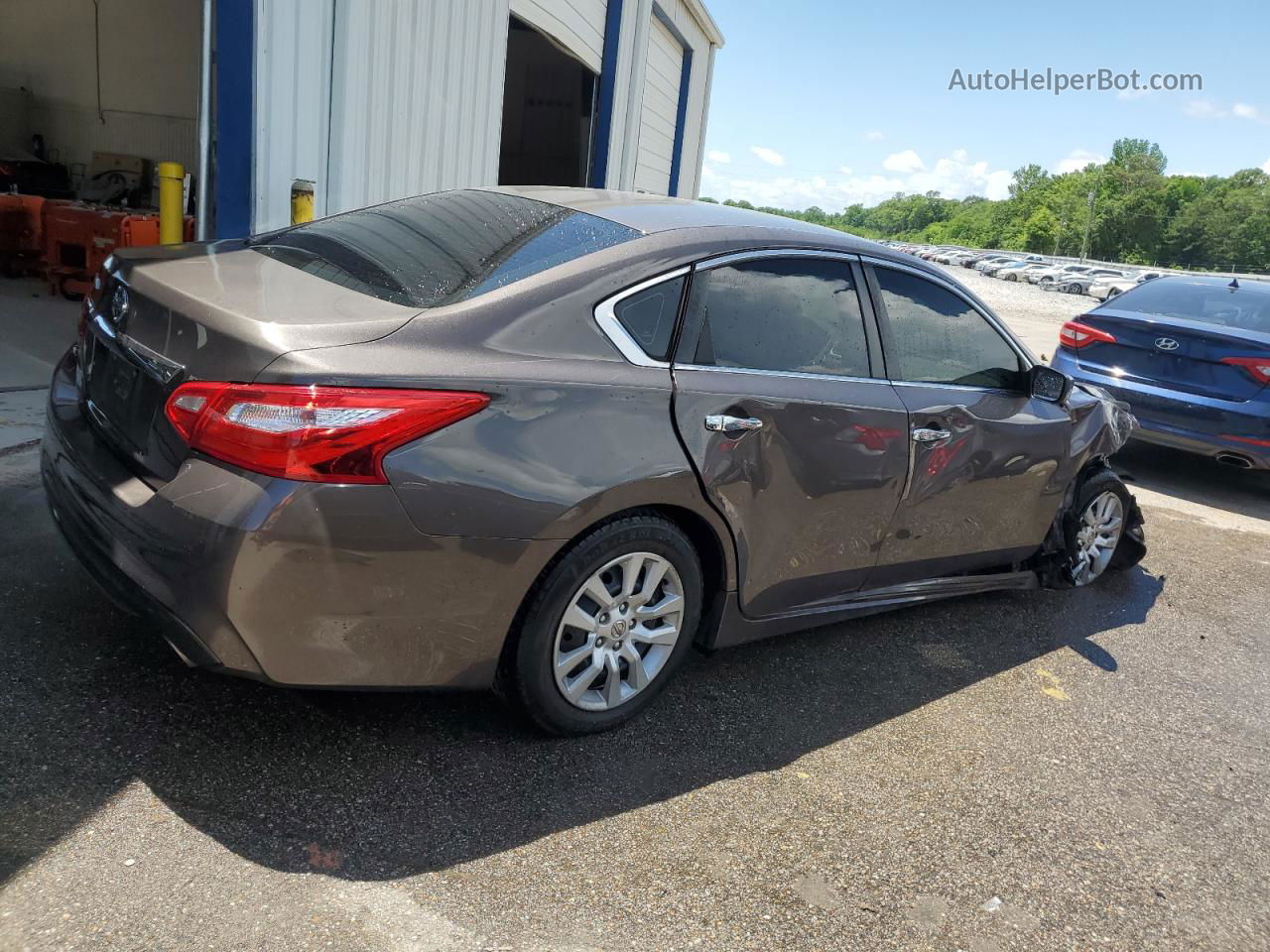 2017 Nissan Altima 2.5 Угольный vin: 1N4AL3AP8HN311883