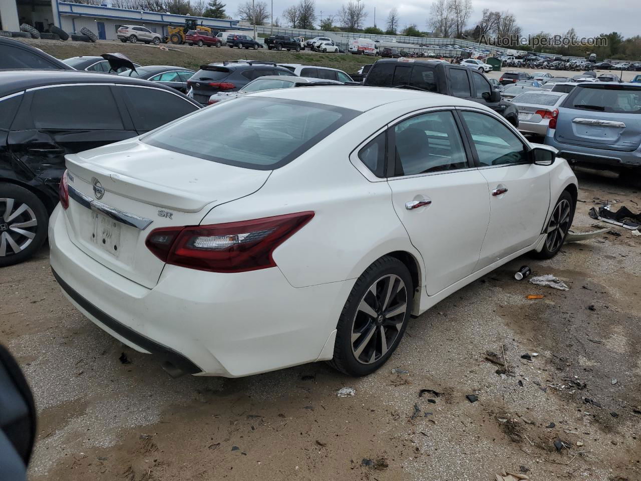 2018 Nissan Altima 2.5 White vin: 1N4AL3AP8JC140571