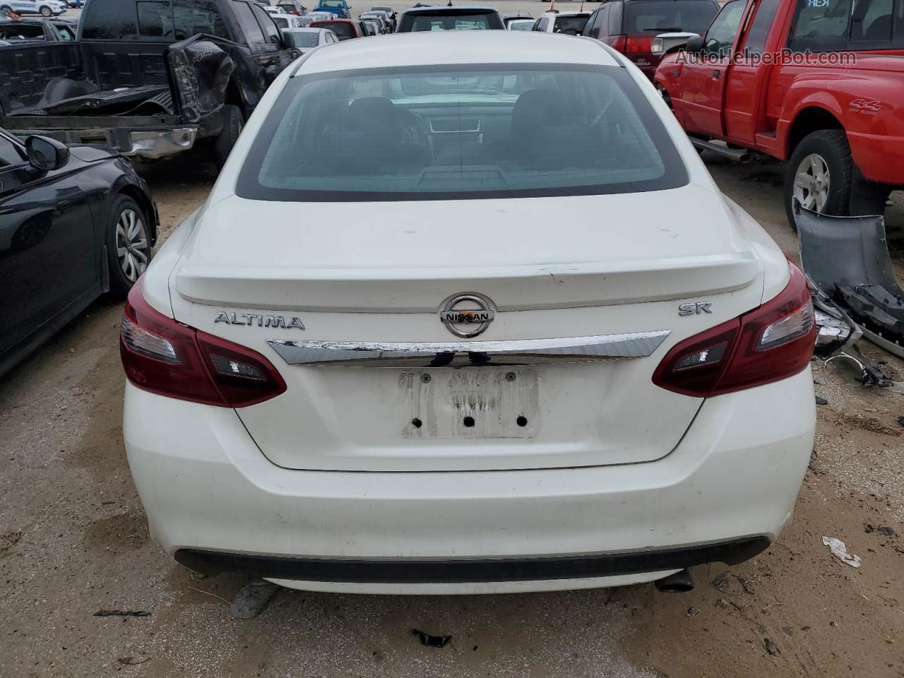 2018 Nissan Altima 2.5 White vin: 1N4AL3AP8JC140571