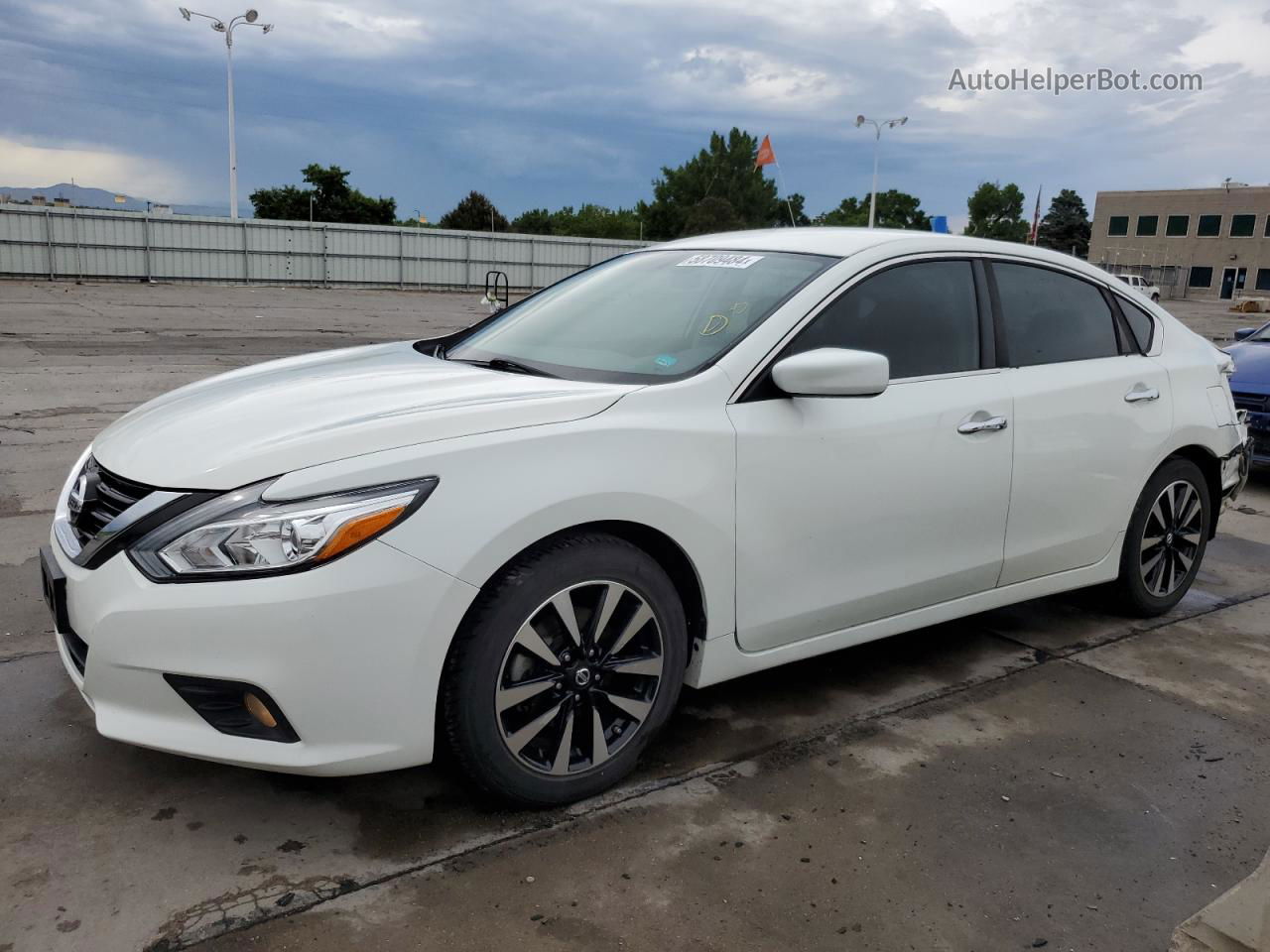 2018 Nissan Altima 2.5 White vin: 1N4AL3AP8JC181024