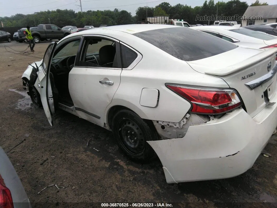 2015 Nissan Altima 2.5 S White vin: 1N4AL3AP9FC201000