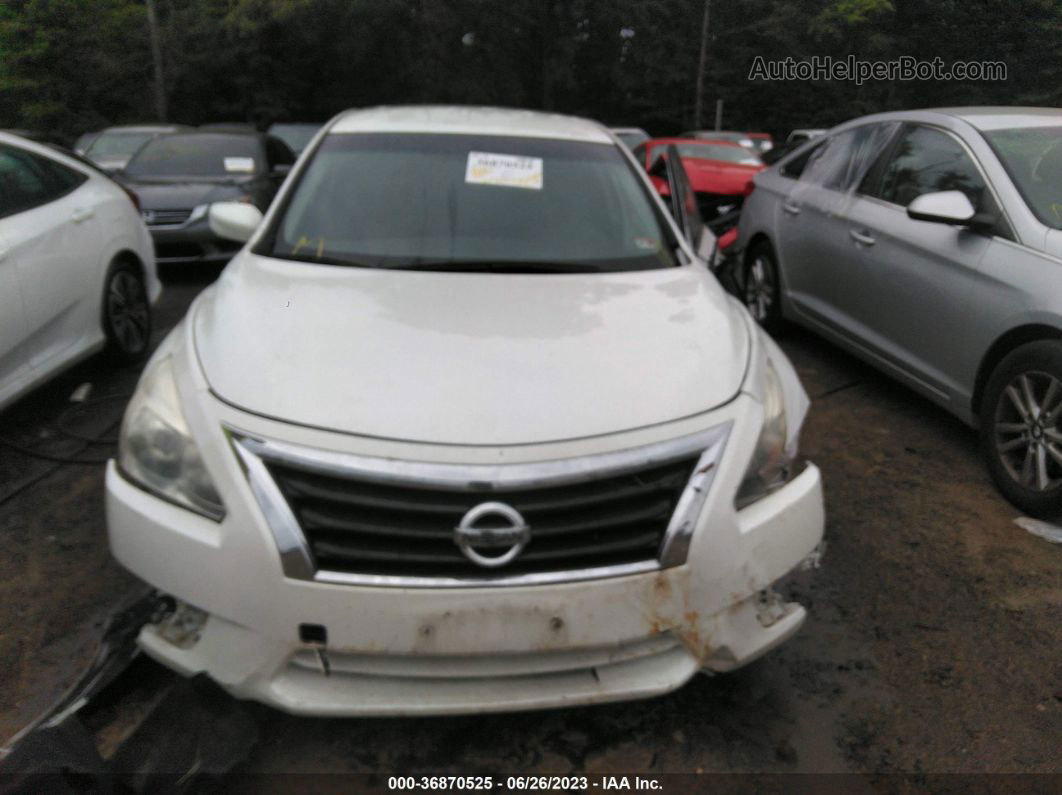 2015 Nissan Altima 2.5 S White vin: 1N4AL3AP9FC201000