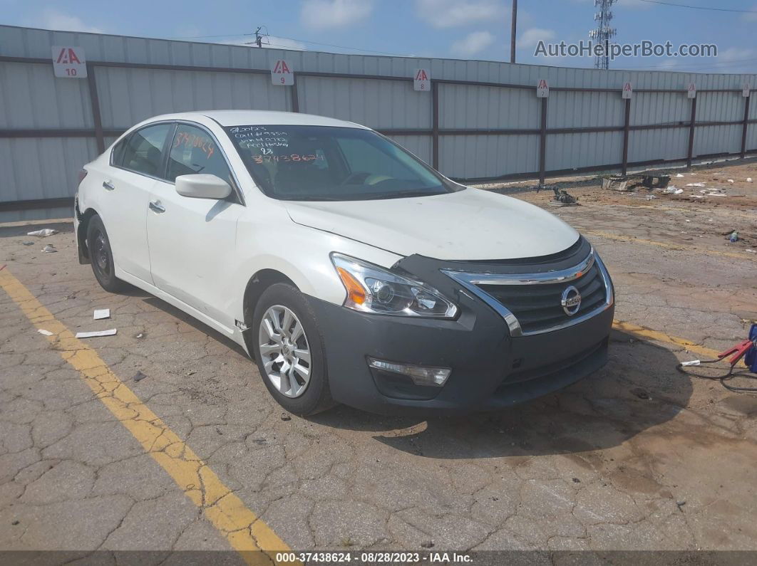 2015 Nissan Altima 2.5 S Белый vin: 1N4AL3AP9FC409782