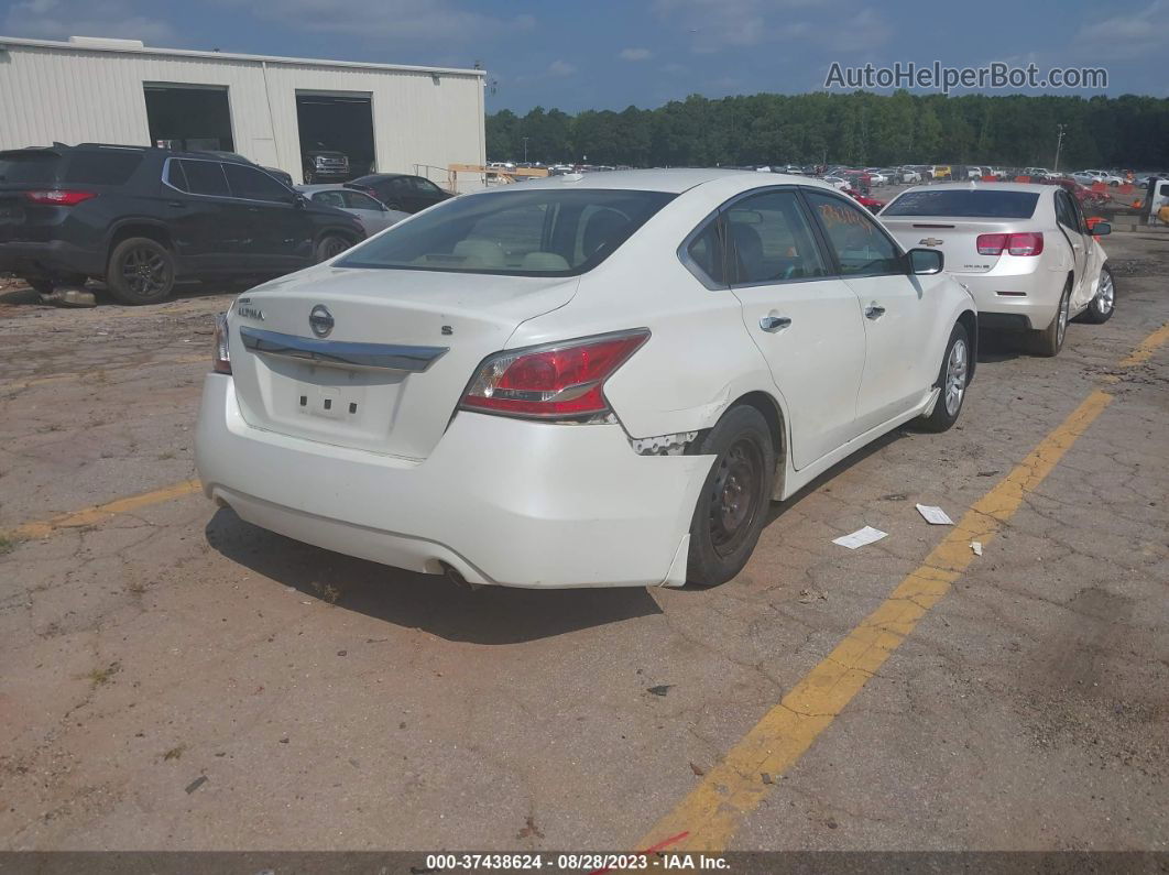 2015 Nissan Altima 2.5 S White vin: 1N4AL3AP9FC409782