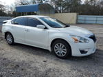 2015 Nissan Altima 2.5 White vin: 1N4AL3AP9FC580421