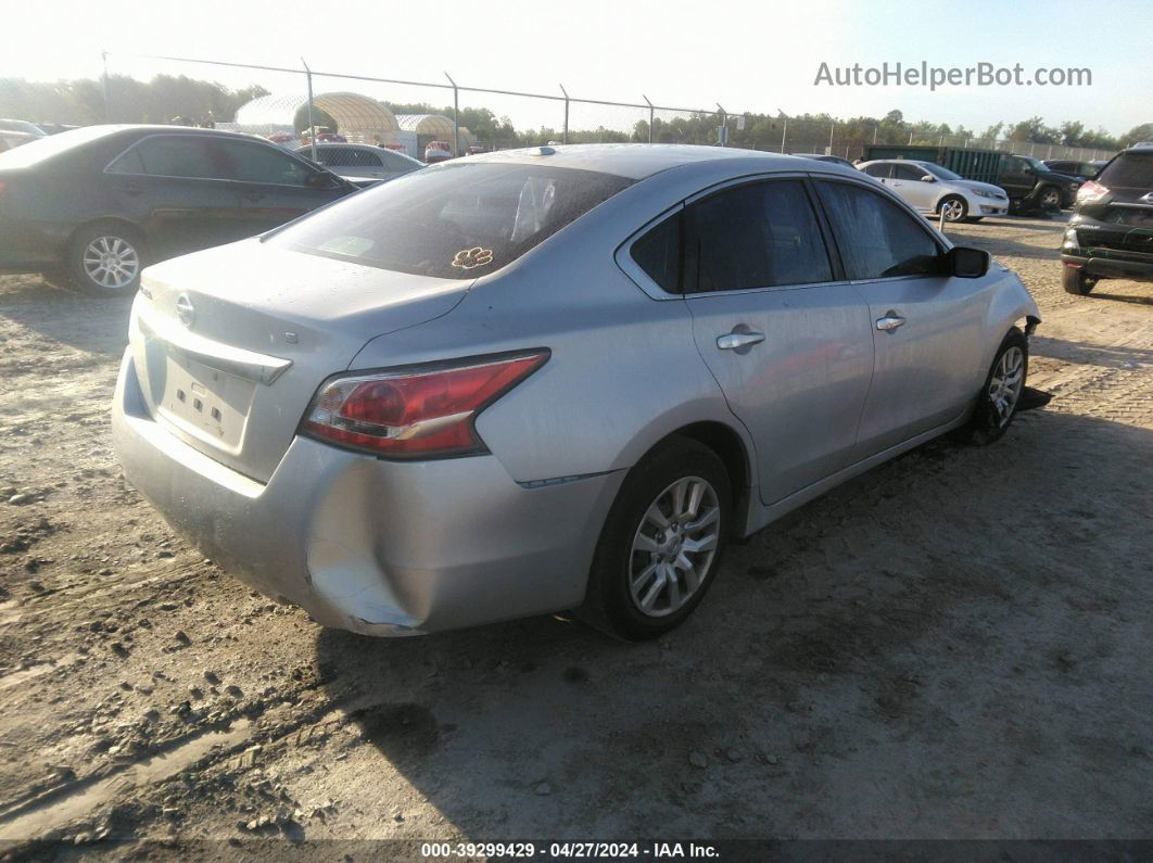 2015 Nissan Altima   Silver vin: 1N4AL3AP9FN884482