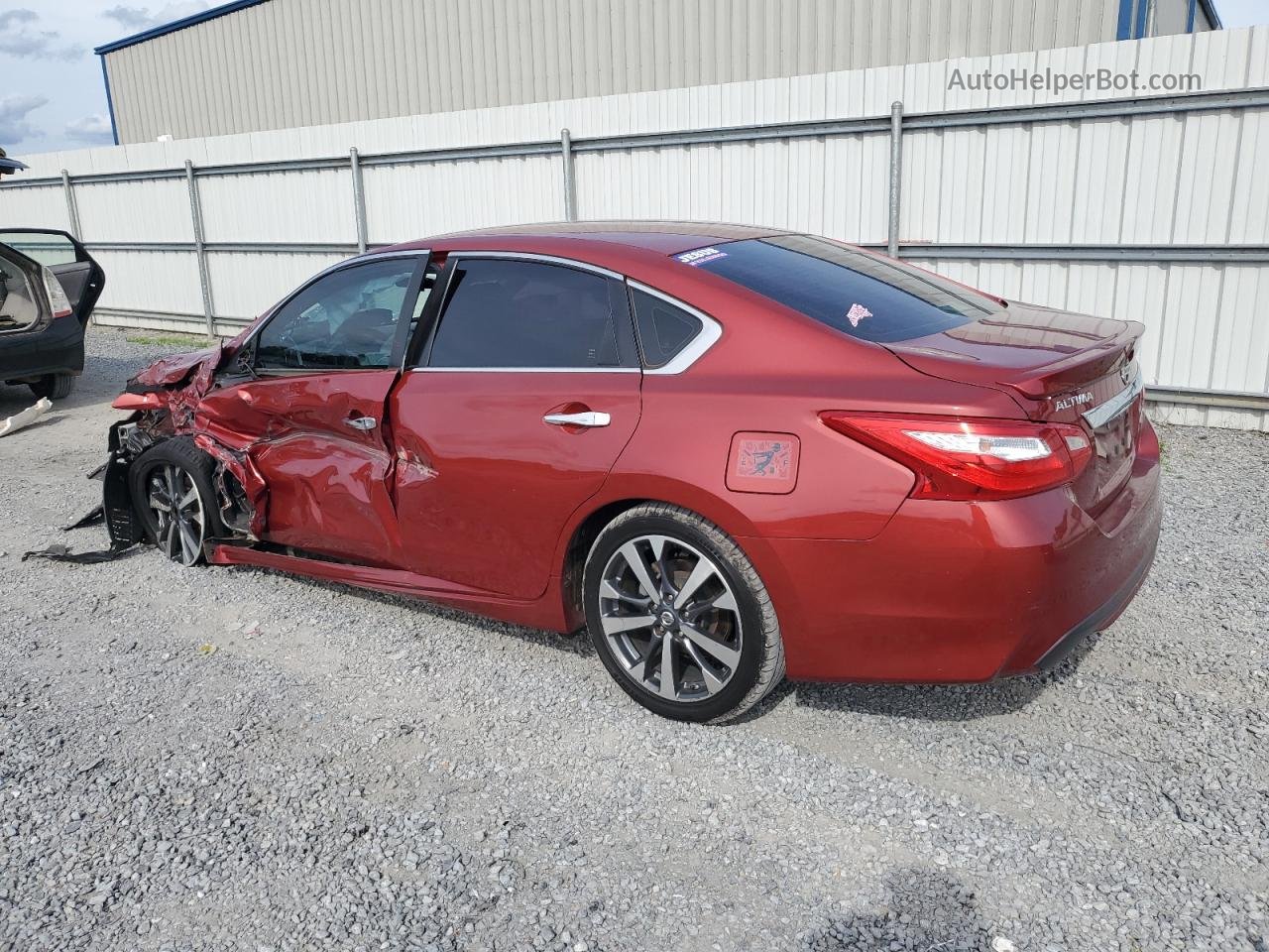 2016 Nissan Altima 2.5 Red vin: 1N4AL3AP9GC265703