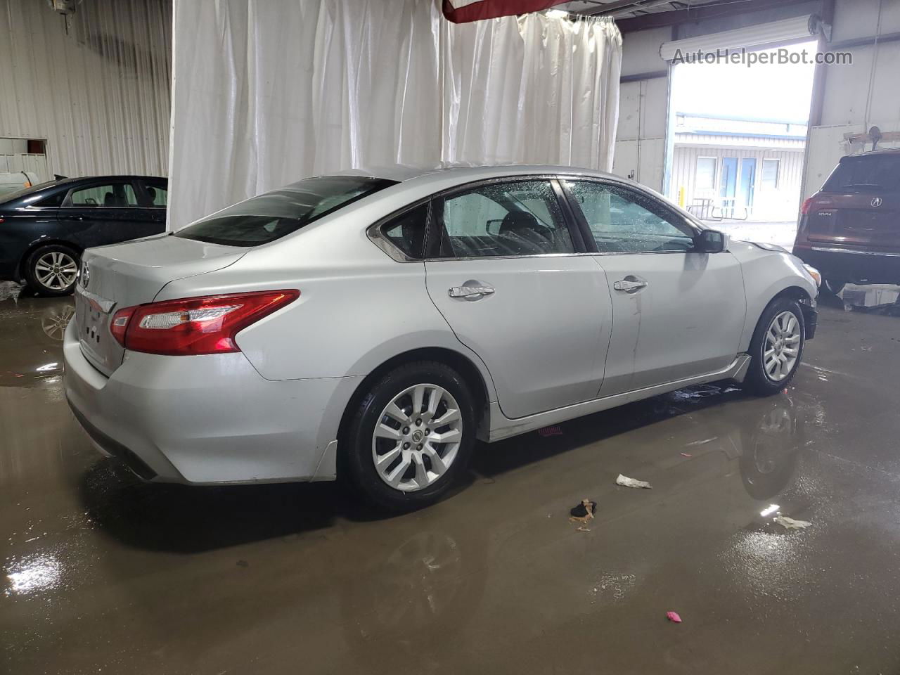 2017 Nissan Altima 2.5 Серебряный vin: 1N4AL3AP9HN333584