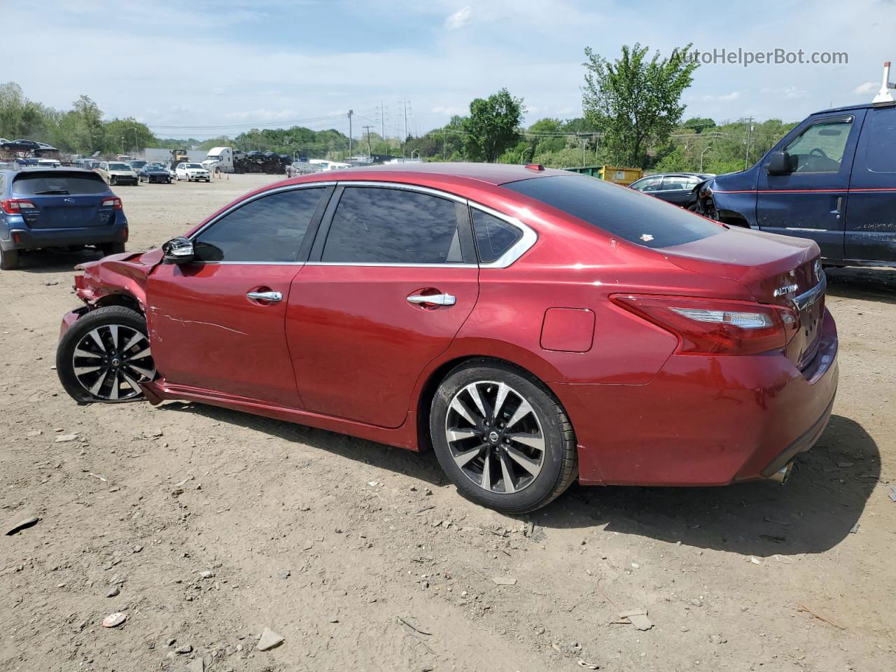 2018 Nissan Altima 2.5 Red vin: 1N4AL3AP9JC149151