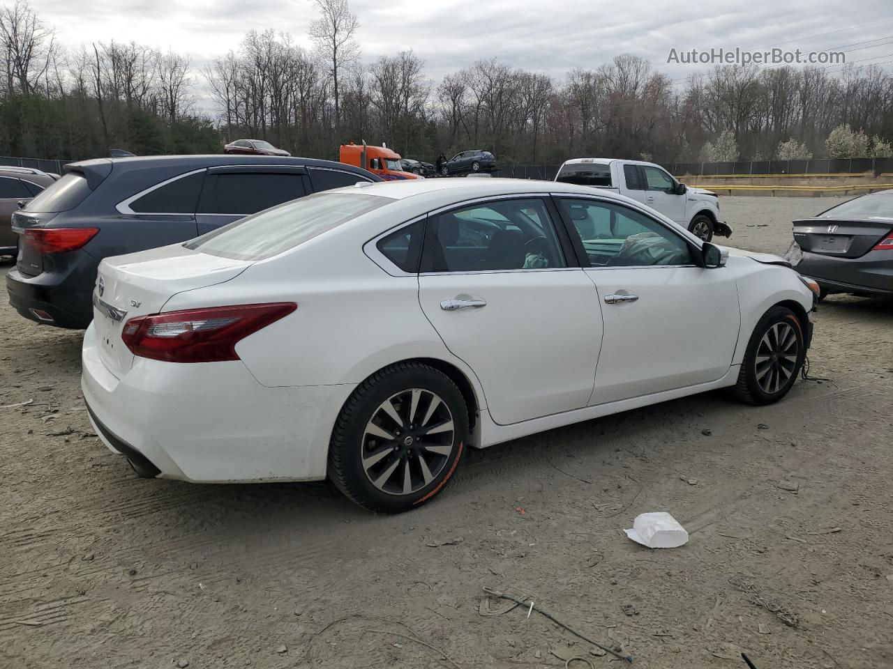 2018 Nissan Altima 2.5 White vin: 1N4AL3AP9JC153801