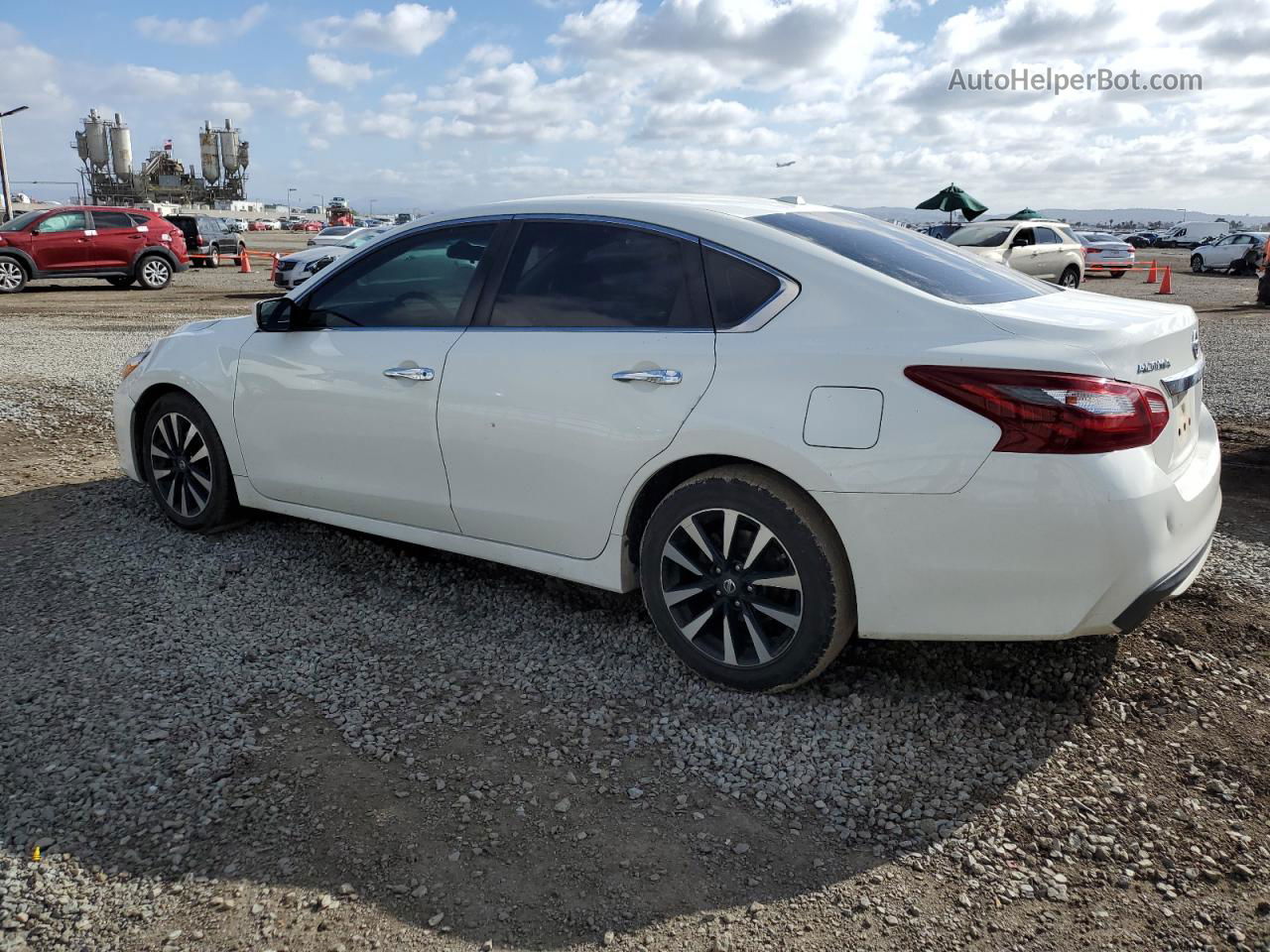 2018 Nissan Altima 2.5 White vin: 1N4AL3AP9JC190153