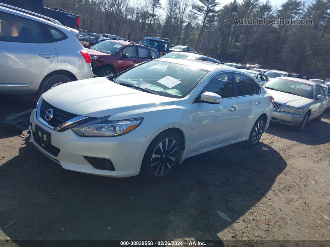 2018 Nissan Altima 2.5 Sv White vin: 1N4AL3AP9JC222535