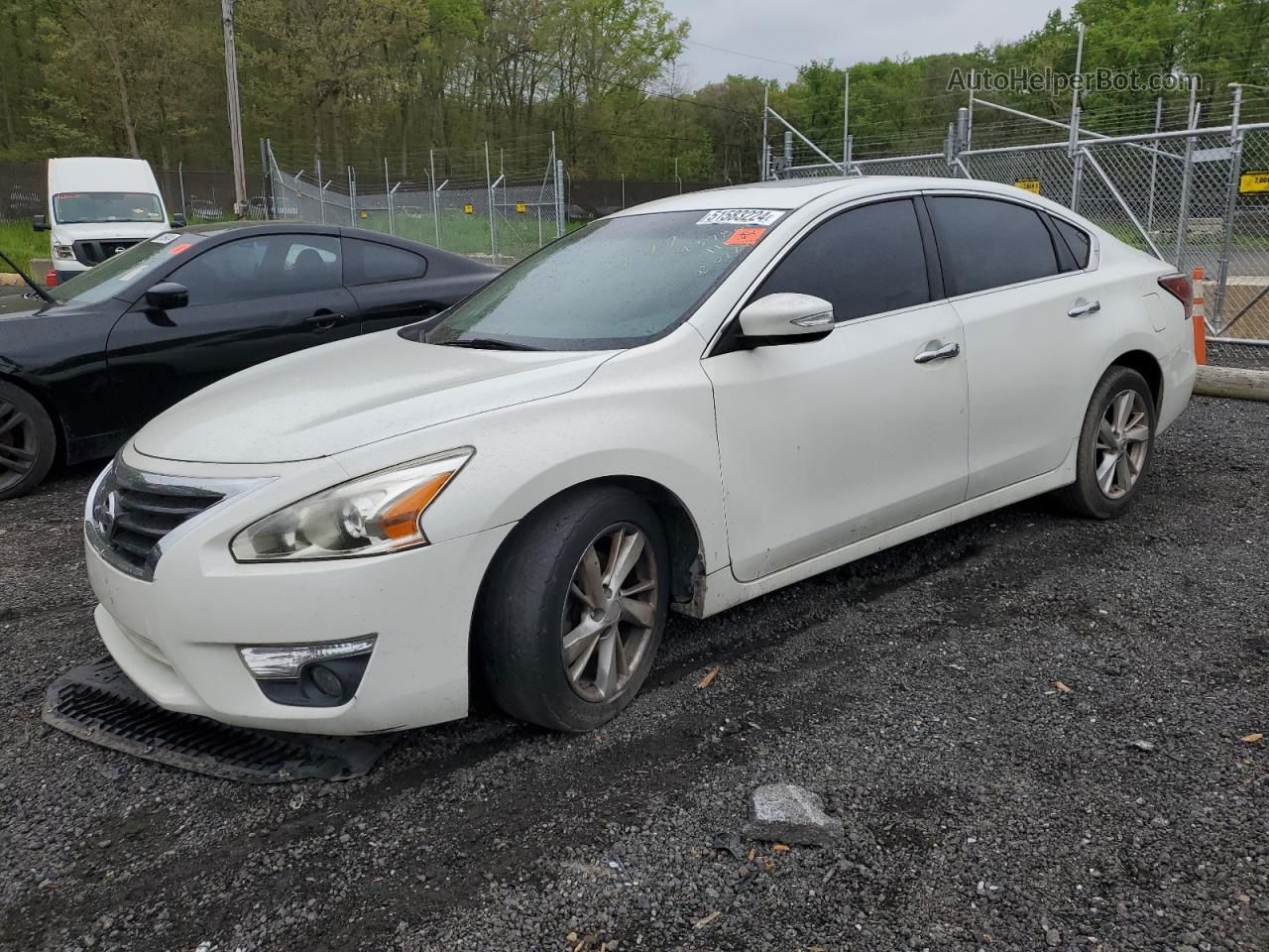 2014 Nissan Altima 2.5 White vin: 1N4AL3APXEN248605