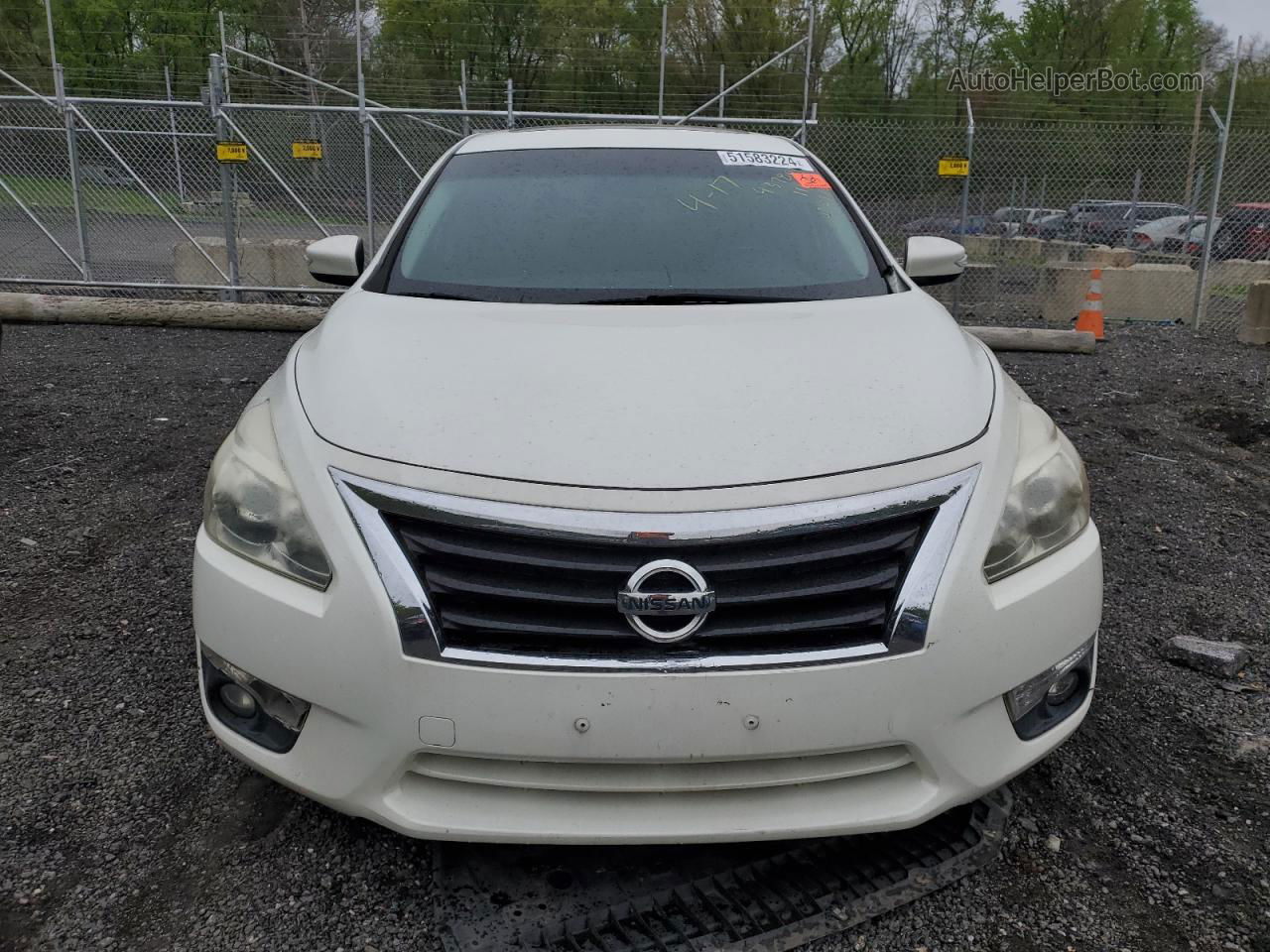 2014 Nissan Altima 2.5 White vin: 1N4AL3APXEN248605