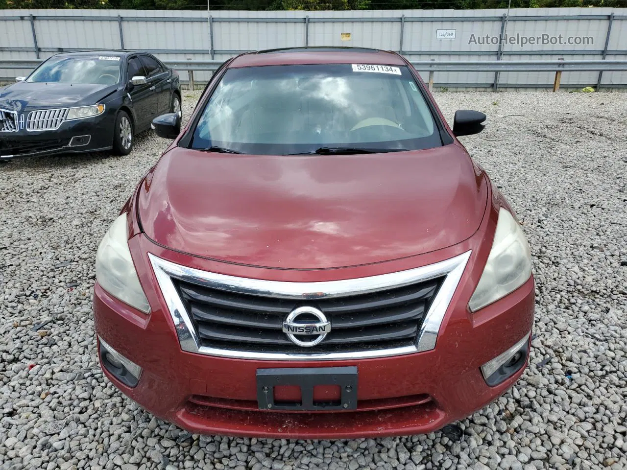 2015 Nissan Altima 2.5 Red vin: 1N4AL3APXFC175748