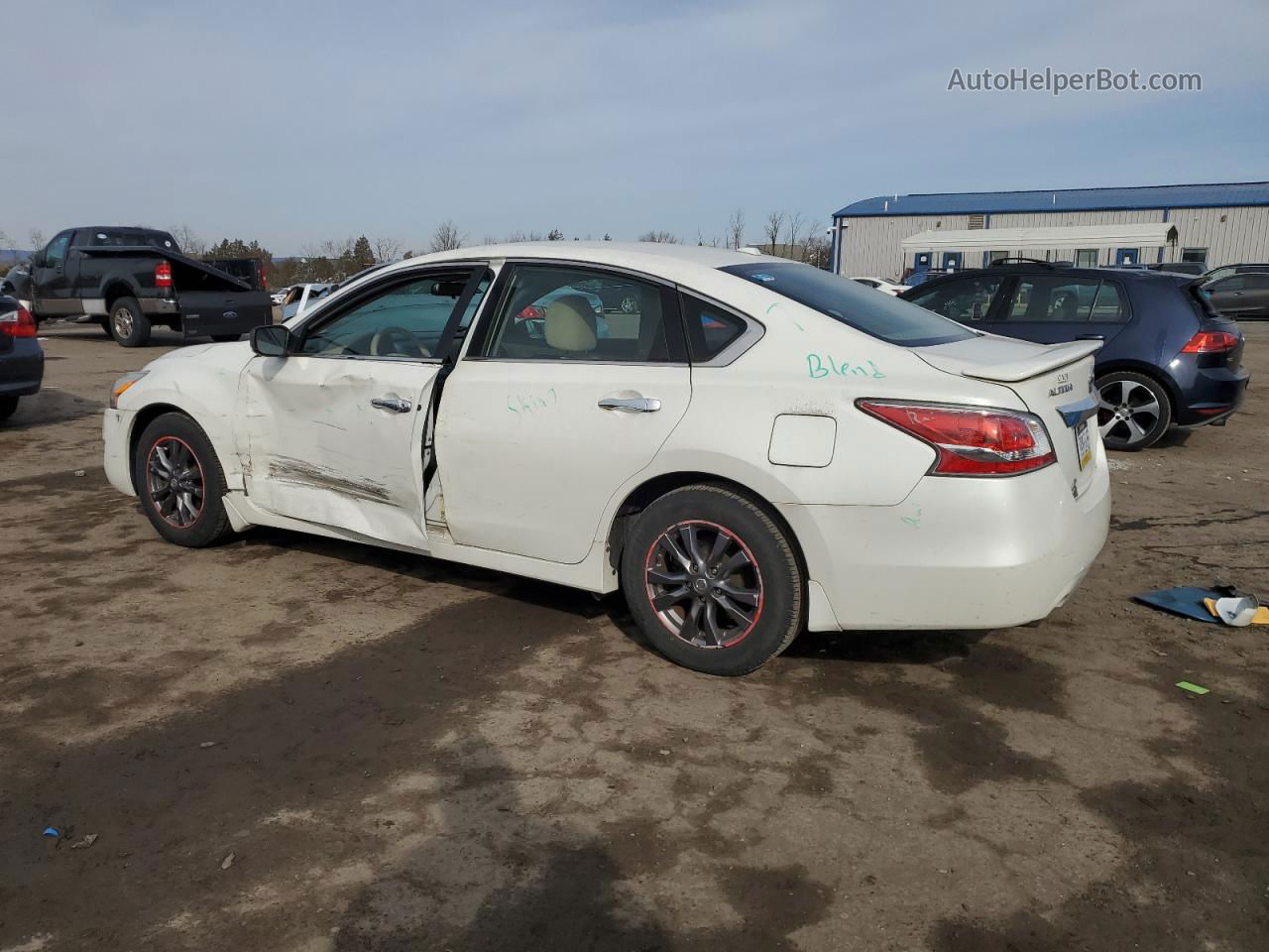 2015 Nissan Altima 2.5 White vin: 1N4AL3APXFC178679