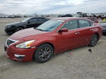 2015 Nissan Altima 2.5 Red vin: 1N4AL3APXFC257365