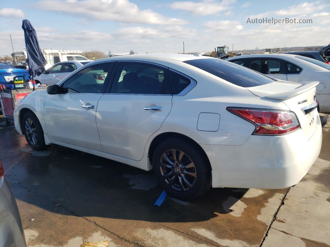 2015 Nissan Altima 2.5 White vin: 1N4AL3APXFC464077