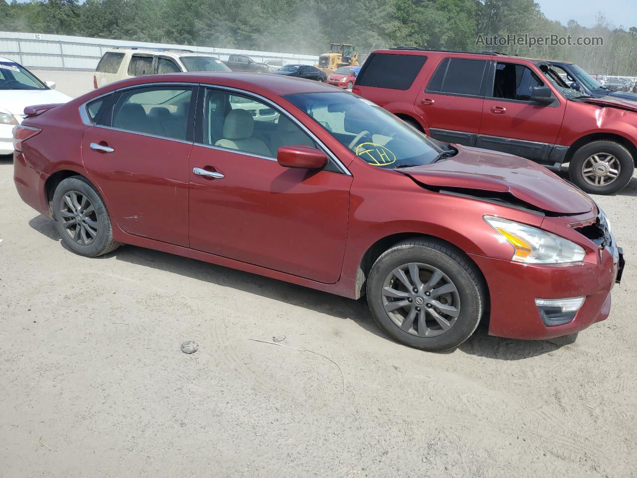 2015 Nissan Altima 2.5 Red vin: 1N4AL3APXFC495894