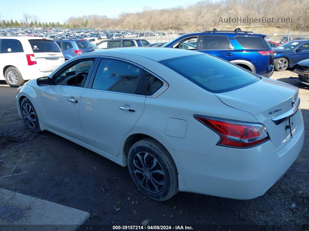 2015 Nissan Altima 2.5 S White vin: 1N4AL3APXFN386338