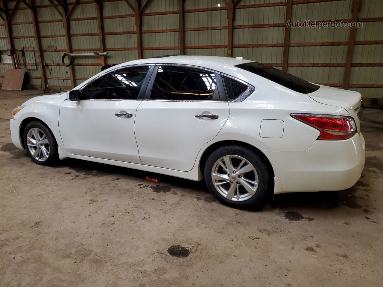 2015 Nissan Altima 2.5 White vin: 1N4AL3APXFN398876