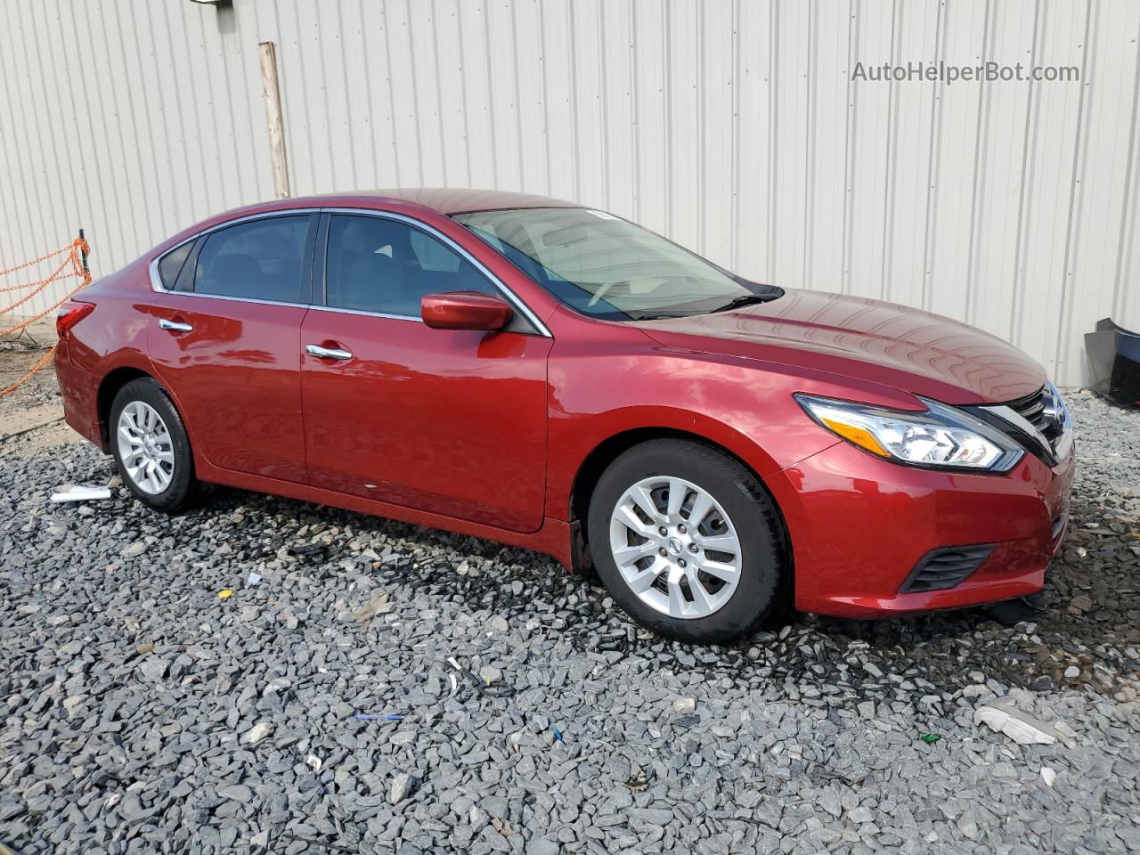 2017 Nissan Altima 2.5 Red vin: 1N4AL3APXHC212185