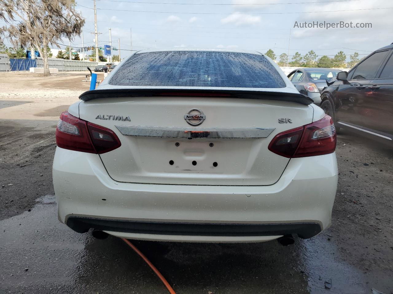 2017 Nissan Altima 2.5 White vin: 1N4AL3APXHC229343