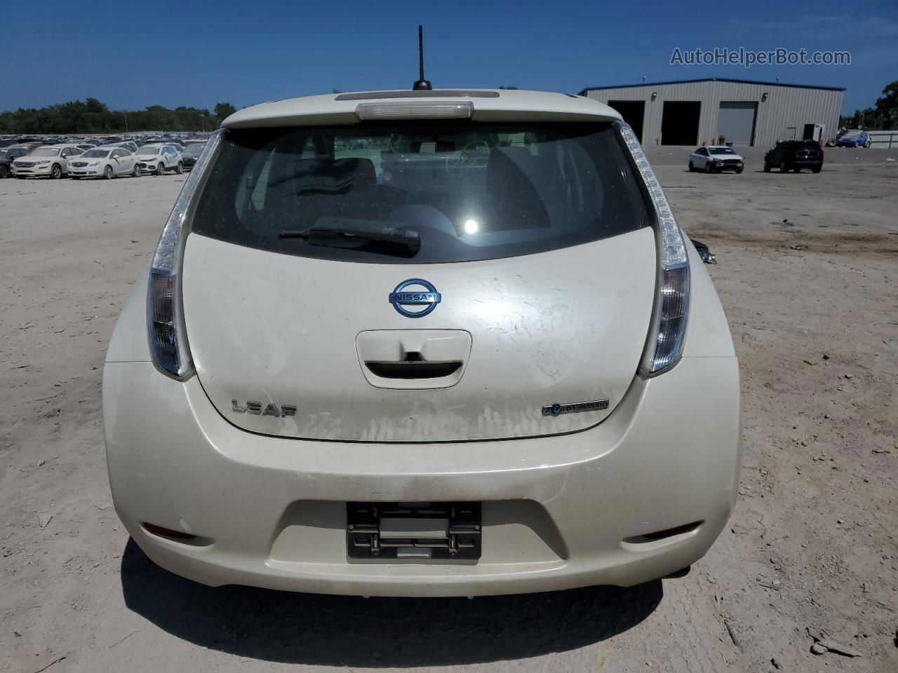 2015 Nissan Leaf S White vin: 1N4AZ0CP1FC304616