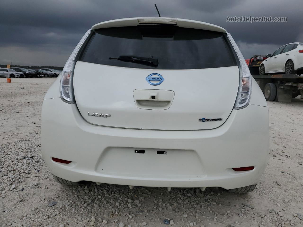 2015 Nissan Leaf S Белый vin: 1N4AZ0CP1FC309248